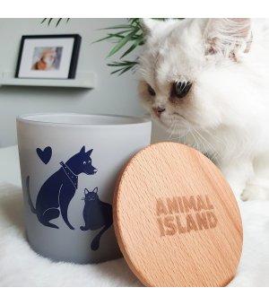 Animal Island Świeca Neutralizująca Zapachy - Białe Kwiaty